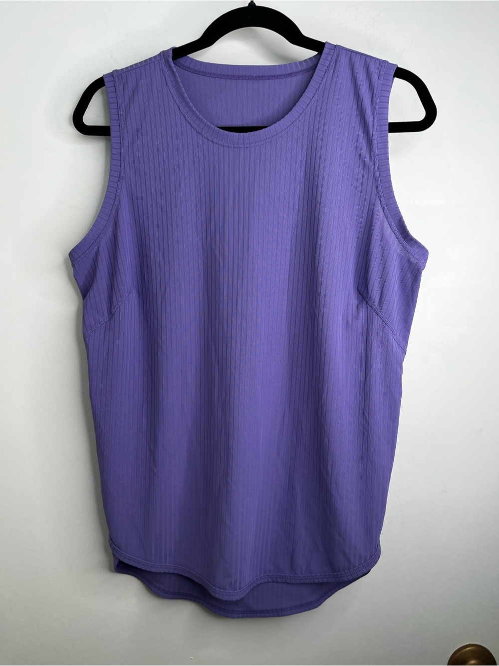 Lululemon High Neck Split Hem Run Tank Top XL Lavender Logo Gym Run Yoga Active